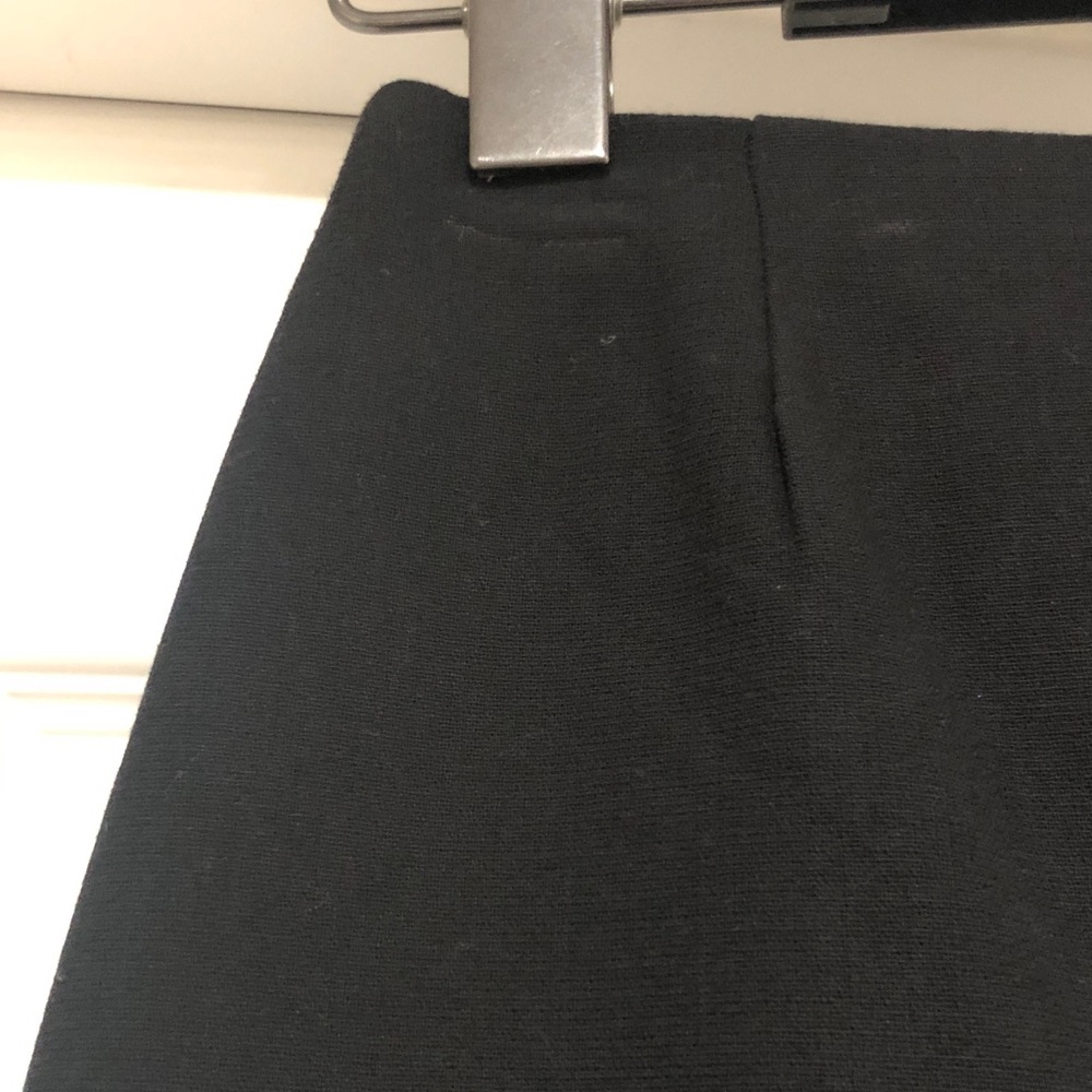 Gap Classic Black Women's Skirt - Picture 2 of 12
